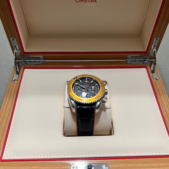 Omega SeaMaster Planet Ocean 600m Automatic Chronograph Swiss Made - Picture 3 of 15